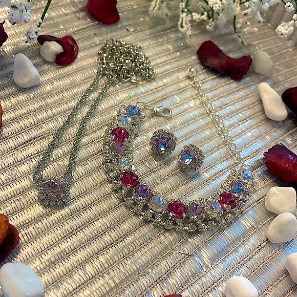 Swarovski Jewelry - Sterling Silver Swarovski Halo Jewelry Set